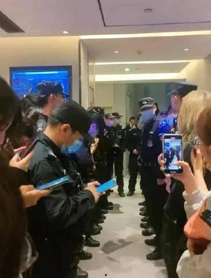 娱乐吃瓜群众郭老师,郭老师带你领略娱乐圈的“瓜田”盛景